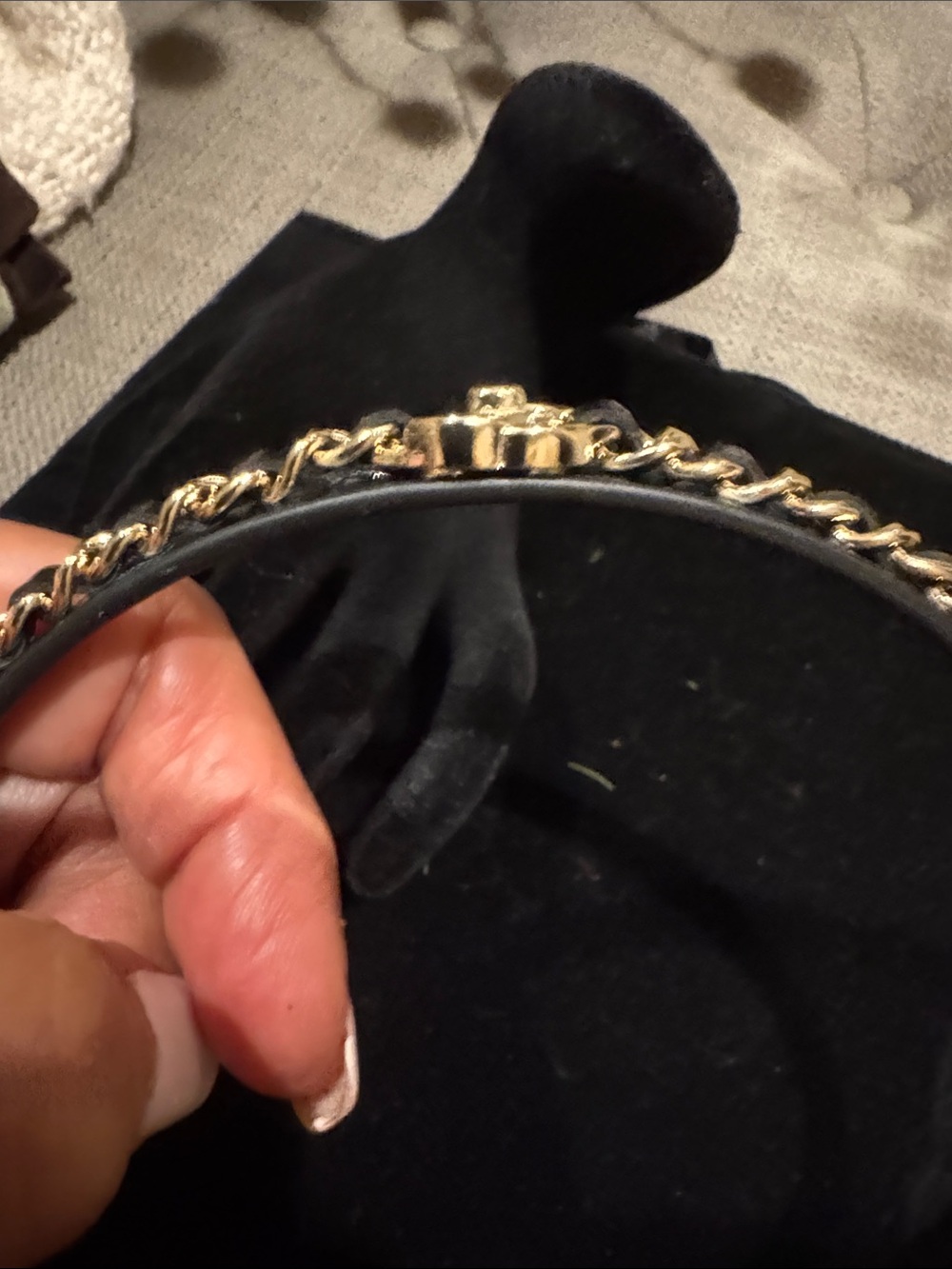Elegant Black & Gold Chain Leather CC Headband - Picture 3 of 7